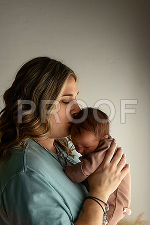 KC Newborn Photographer | Studio Lifestyle Newborn Photography