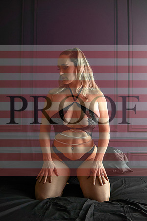 Kansas City Boudoir Photographer | Empowering Luxury Experience