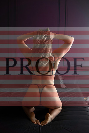Kansas City Boudoir Photographer | Empowering Luxury Experience