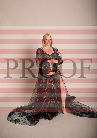 Luxury Kansas City Maternity Photographer | Couture Photo Sessions