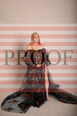 Luxury Kansas City Maternity Photographer | Couture Photo Sessions
