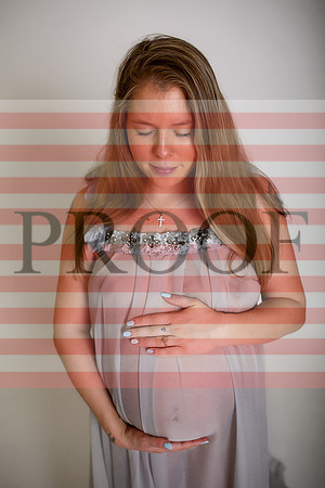 Luxury Kansas City Maternity Photographer | Couture Photo Sessions