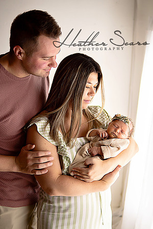 Kansas City Studio Lifestyle Newborn Photographer | Heather Sears Photography