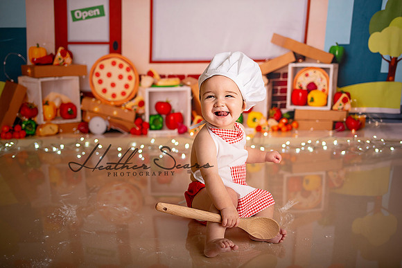Kansas City Cake Smash Photographer - First Birthday Studio