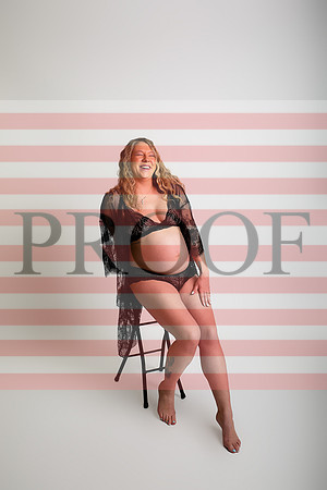 Luxury Kansas City Maternity Photographer | Couture Photo Sessions