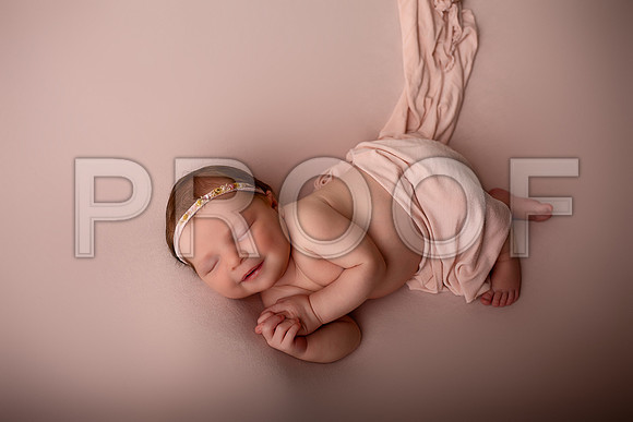 Kansas City Newborn Photographer | Award-Winning Baby Portraits
