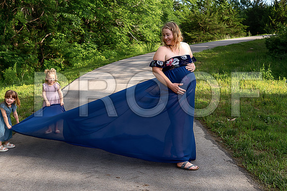 Luxury Kansas City Maternity Photographer | Couture Photo Sessions