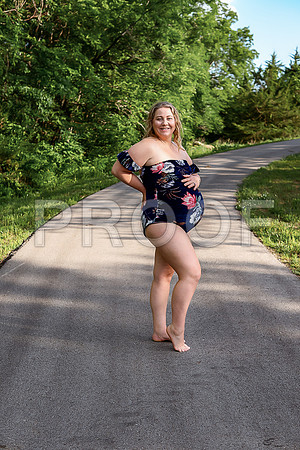 Luxury Kansas City Maternity Photographer | Couture Photo Sessions