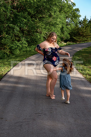 Luxury Kansas City Maternity Photographer | Couture Photo Sessions