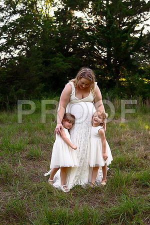 Luxury Kansas City Maternity Photographer | Couture Photo Sessions