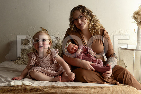 KC Newborn Photographer | Studio Lifestyle Newborn Photography