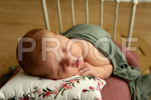 KC Newborn Photographer | Studio Lifestyle Newborn Photography