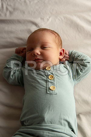 KC Newborn Photographer | Studio Lifestyle Newborn Photography