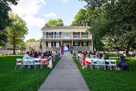 Heather Sears Photography | Timeless Luxury Wedding & Portrait Photography for Kansas City Couples