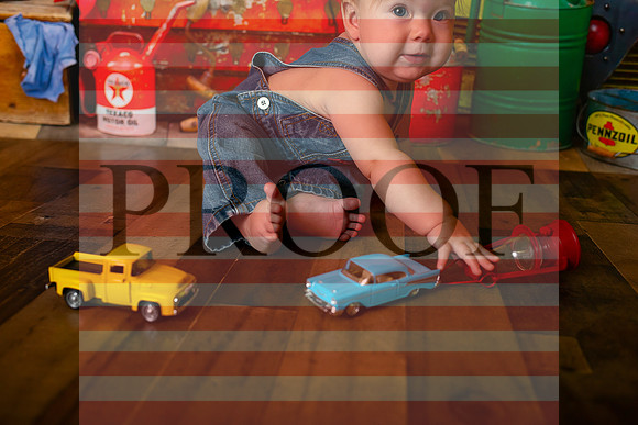 Kansas City Milestone Photographer | Osawatomie Studio Photo Session