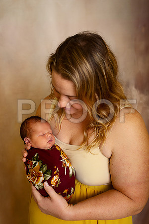 Kansas City Newborn Photographer | Award-Winning Baby Portraits