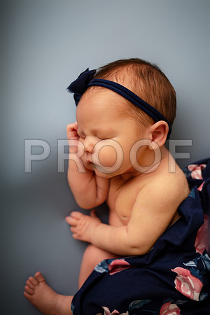 Kansas City Newborn Photographer | Award-Winning Baby Portraits