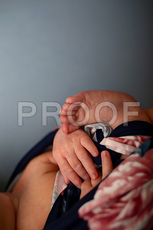 Kansas City Newborn Photographer | Award-Winning Baby Portraits