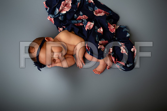 Kansas City Newborn Photographer | Award-Winning Baby Portraits
