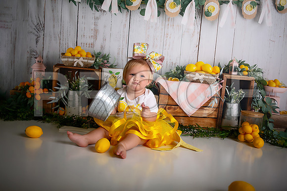 Kansas City Lemon-Themed Cake Smash Photography | Heather Sears Photography