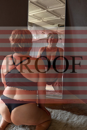 Kansas City Boudoir & Empowerment Photographer | Osawatomie, KS