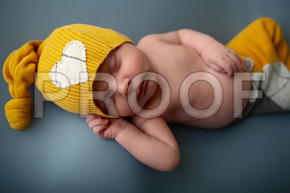 Kansas City Newborn Photographer | Award-Winning Baby Portraits