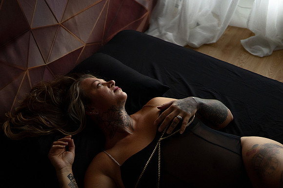 Kansas City Couples Boudoir | Intimate Photography for All Couples