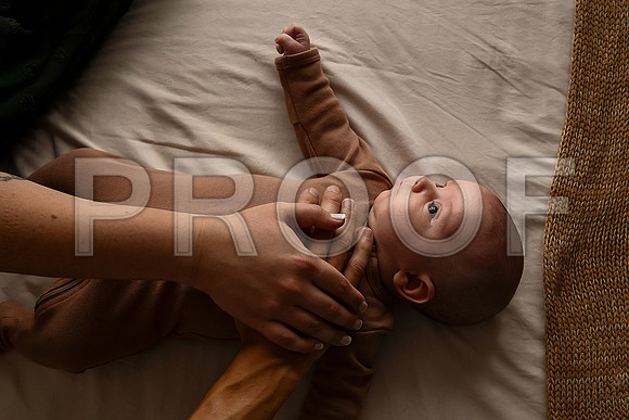 KC Newborn Photographer | Studio Lifestyle Newborn Photography