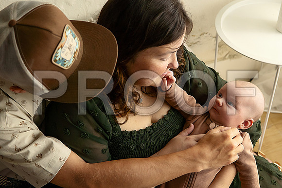 KC Newborn Photographer | Studio Lifestyle Newborn Photography