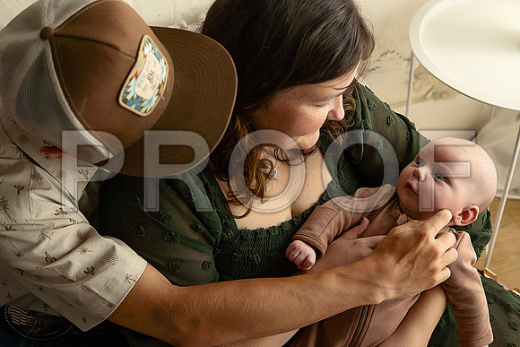 KC Newborn Photographer | Studio Lifestyle Newborn Photography