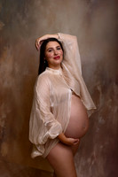 Luxury Kansas City Maternity Photographer | Couture Photo Sessions