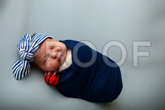 Kansas City Newborn Photographer | Award-Winning Baby Portraits