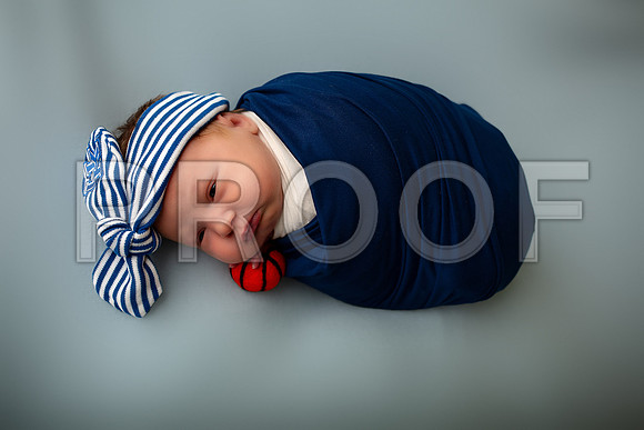 Kansas City Newborn Photographer | Award-Winning Baby Portraits