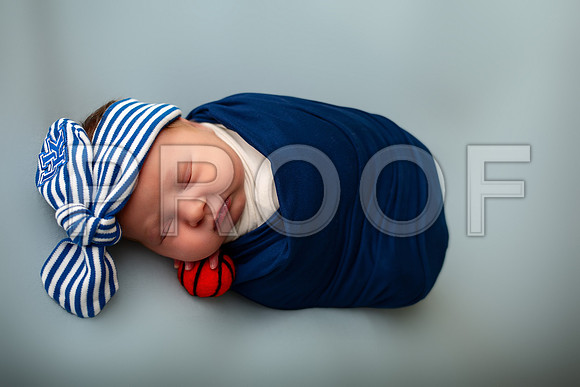 Kansas City Newborn Photographer | Award-Winning Baby Portraits