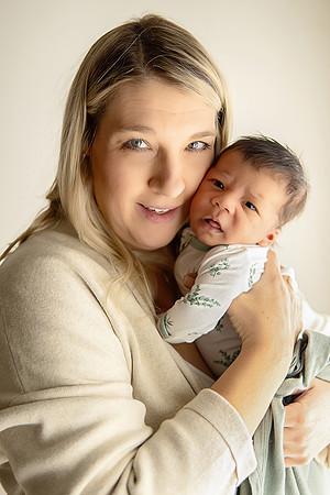 KC Newborn Photographer | Studio Lifestyle Newborn Photography