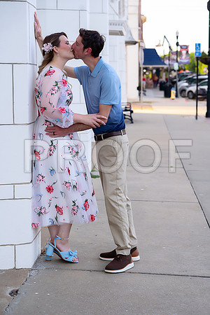 Kansas City Engagement Photography | Timeless & Authentic Outdoor Sessions