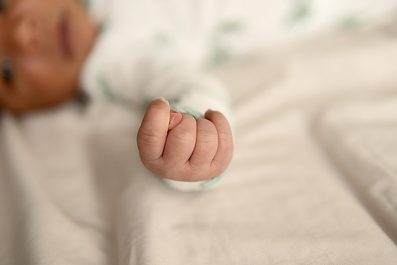 KC Newborn Photographer | Studio Lifestyle Newborn Photography