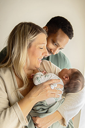 KC Newborn Photographer | Studio Lifestyle Newborn Photography