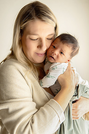 KC Newborn Photographer | Studio Lifestyle Newborn Photography