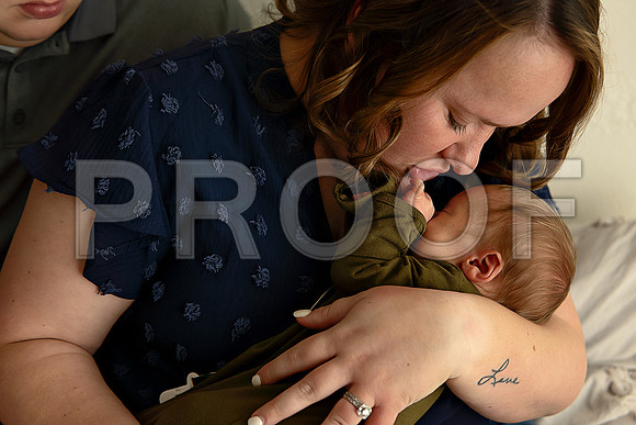 KC Newborn Photographer | Studio Lifestyle Newborn Photography