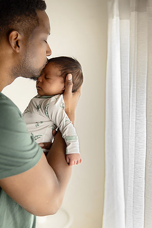 KC Newborn Photographer | Studio Lifestyle Newborn Photography