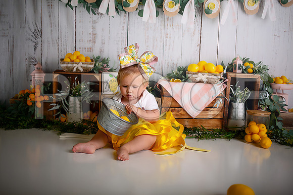 Kansas City Lemon-Themed Cake Smash Photography | Heather Sears Photography