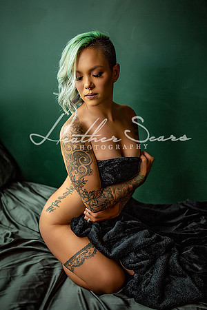 Kansas City Boudoir Photographer | Empowering Luxury Experience