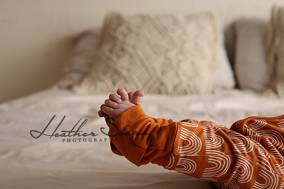 Kansas City Studio Lifestyle Newborn Photographer | Heather Sears Photography