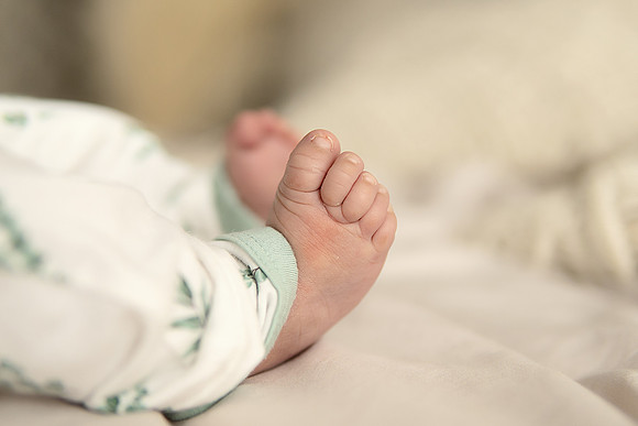 KC Newborn Photographer | Studio Lifestyle Newborn Photography