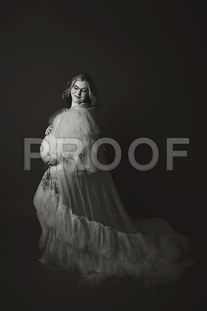 Kansas City Maternity Portraits | Luxury Fine Art Studio
