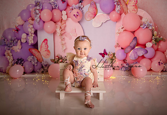 Kansas City Cake Smash Photographer - First Birthday Studio