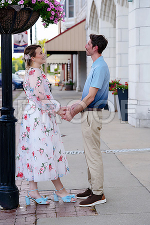 Kansas City Engagement Photography | Timeless & Authentic Outdoor Sessions