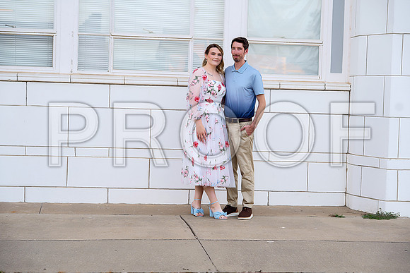 Kansas City Engagement Photography | Timeless & Authentic Outdoor Sessions