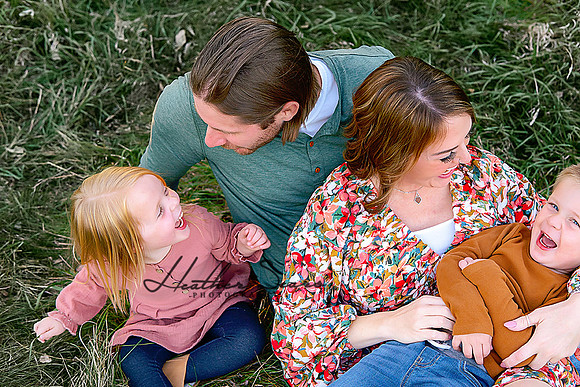 Authentic Kansas City Family Photography | Professional Studio & Lifestyle Sessions